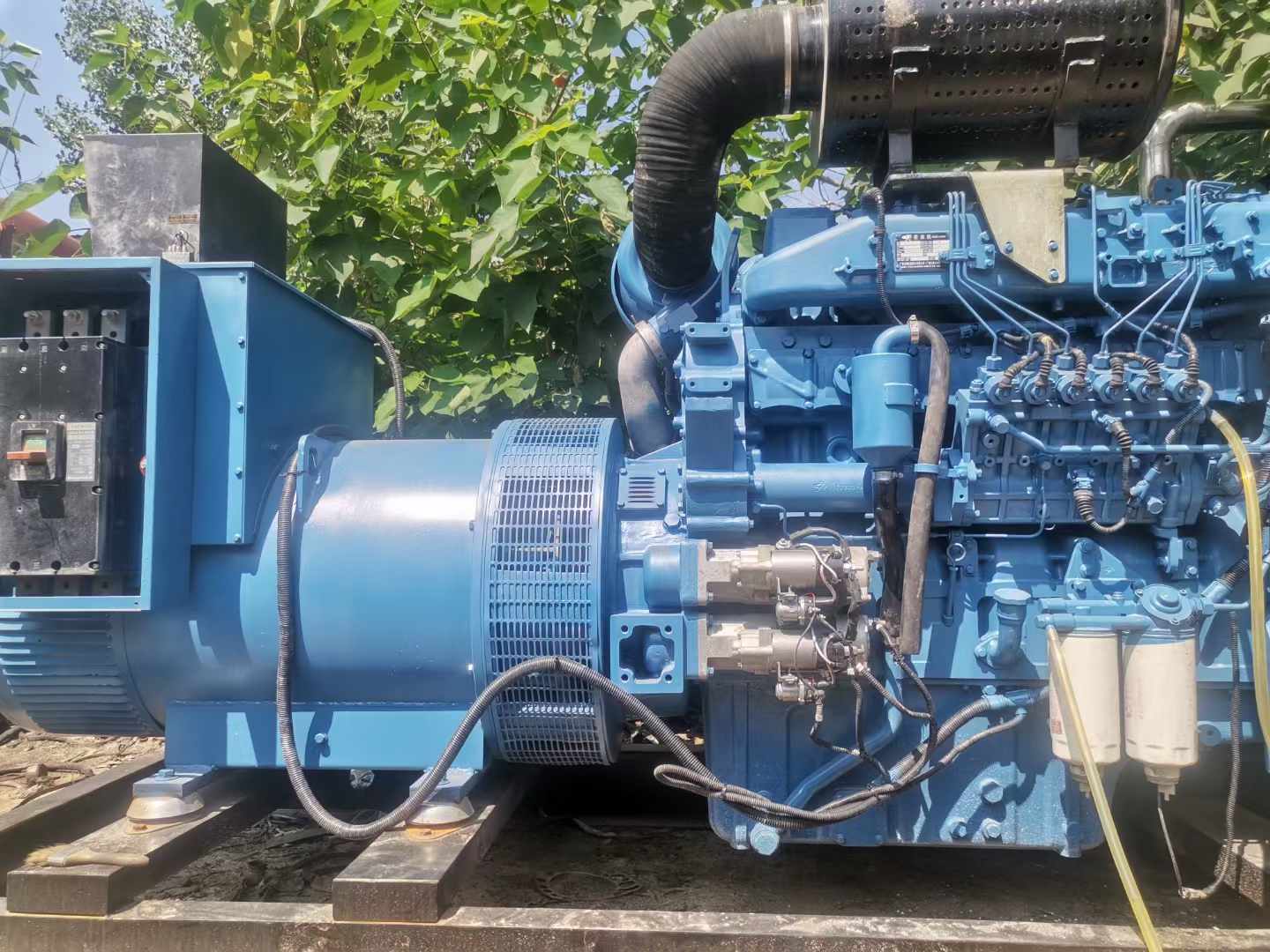 渝水详细说明降低 800kW 柴油发电机输出电流波动的方法